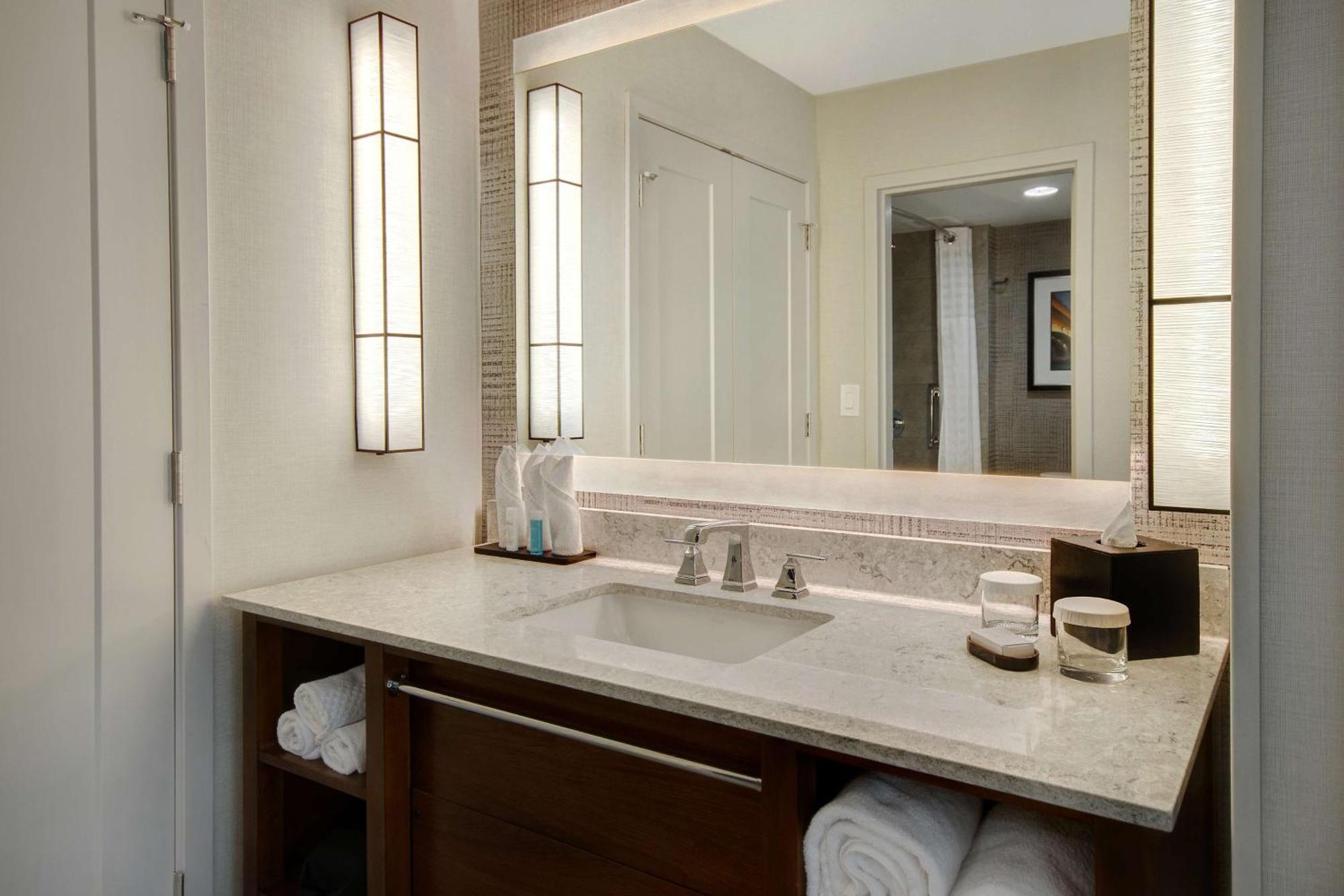 Embassy Suites By Hilton Detroit Metro Airport Romulus Exterior foto