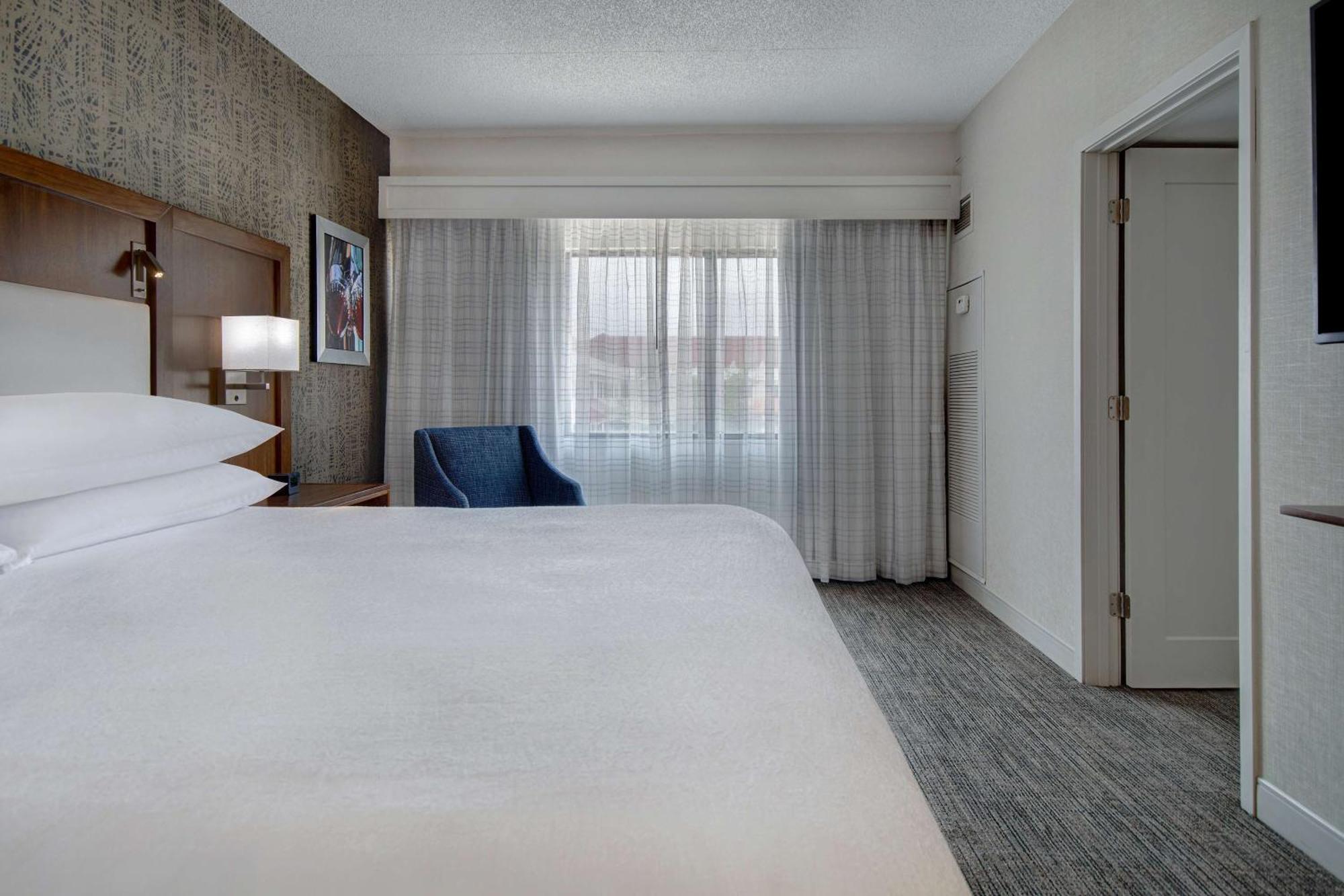 Embassy Suites By Hilton Detroit Metro Airport Romulus Exterior foto