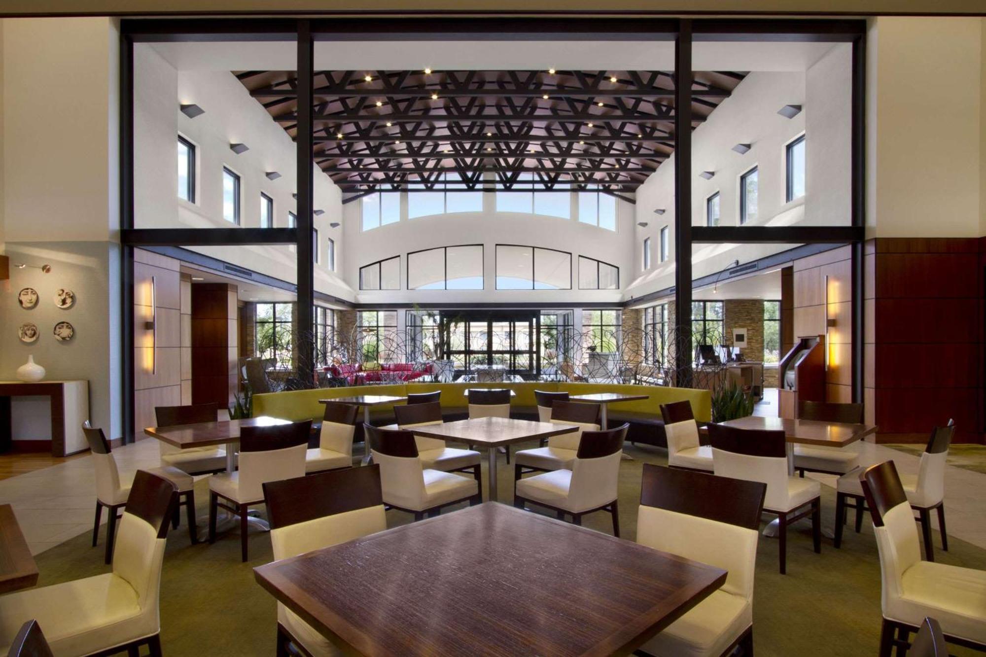 Embassy Suites By Hilton Detroit Metro Airport Romulus Exterior foto