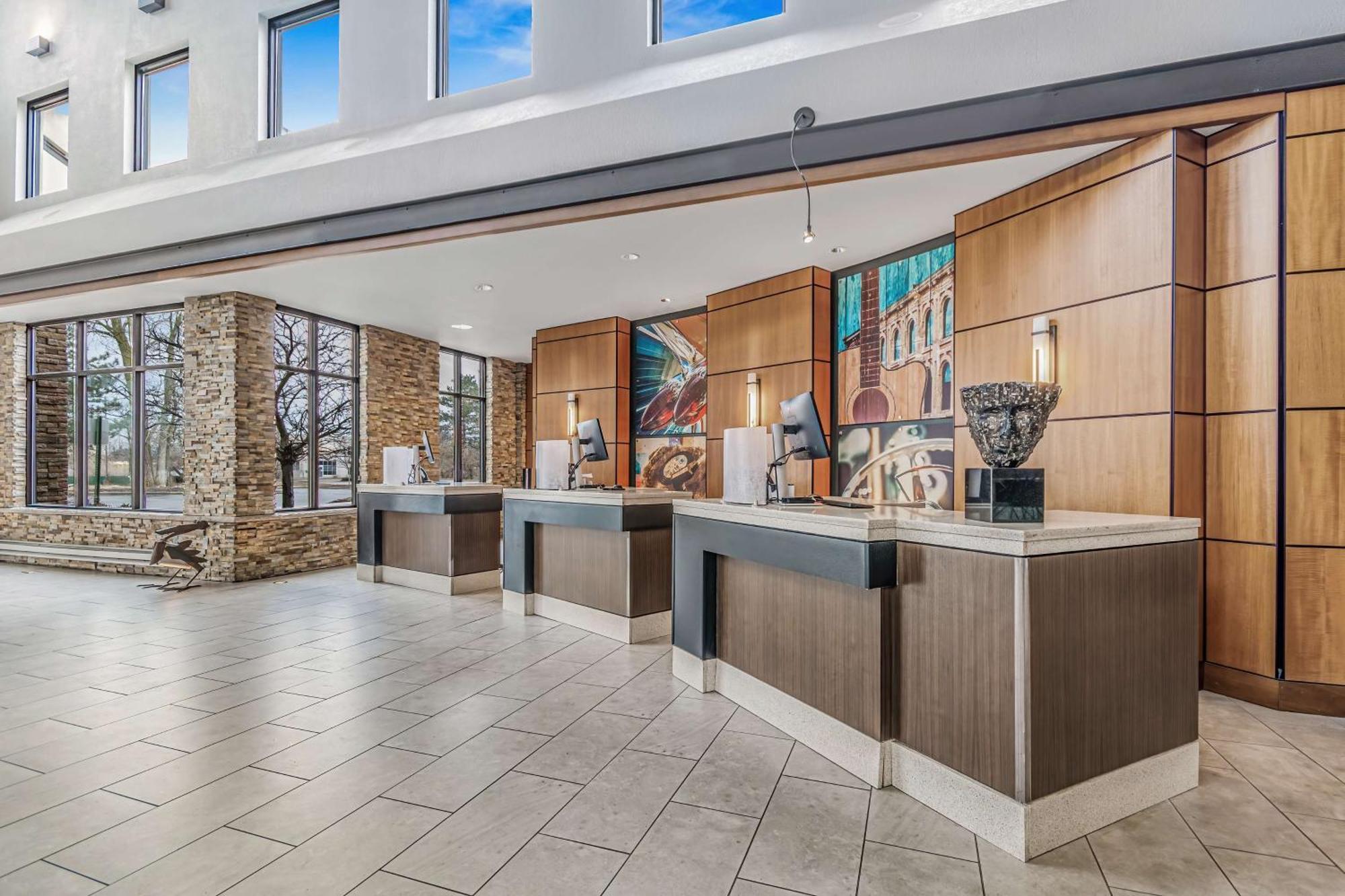 Embassy Suites By Hilton Detroit Metro Airport Romulus Exterior foto